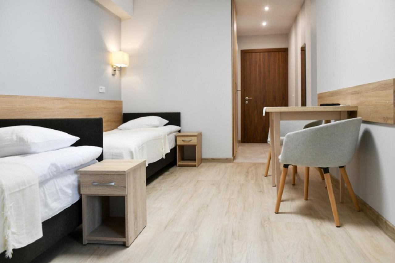 Fotex Bed & Breakfast Ząbki Eksteriør bilde