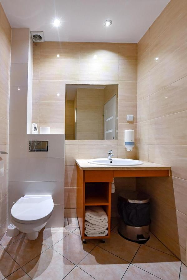 Fotex Bed & Breakfast Ząbki Eksteriør bilde
