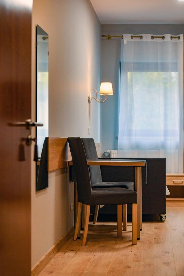 Fotex Bed & Breakfast Ząbki Eksteriør bilde