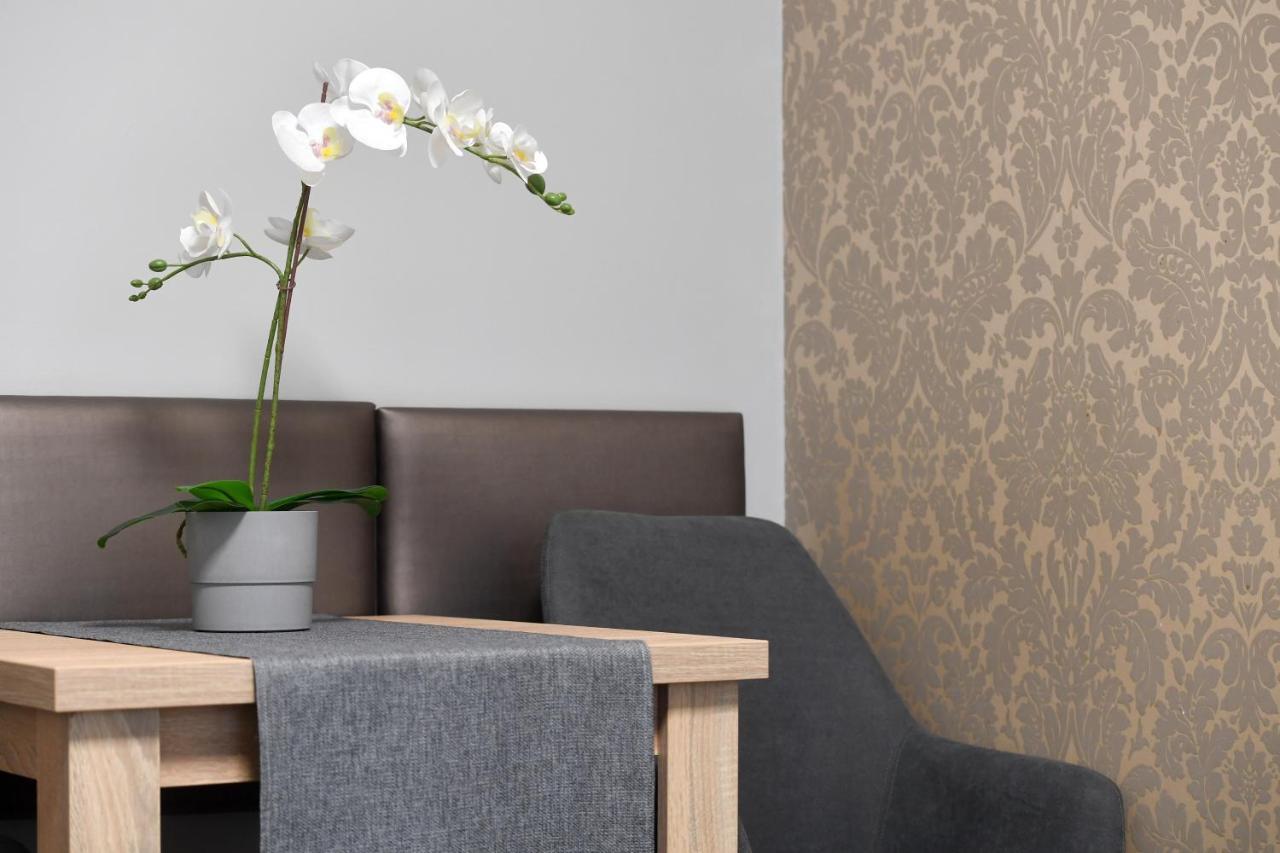 Fotex Bed & Breakfast Ząbki Eksteriør bilde