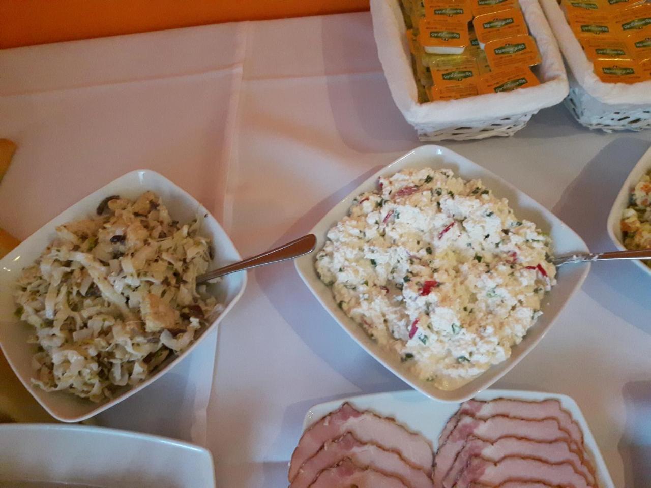 Fotex Bed & Breakfast Ząbki Eksteriør bilde
